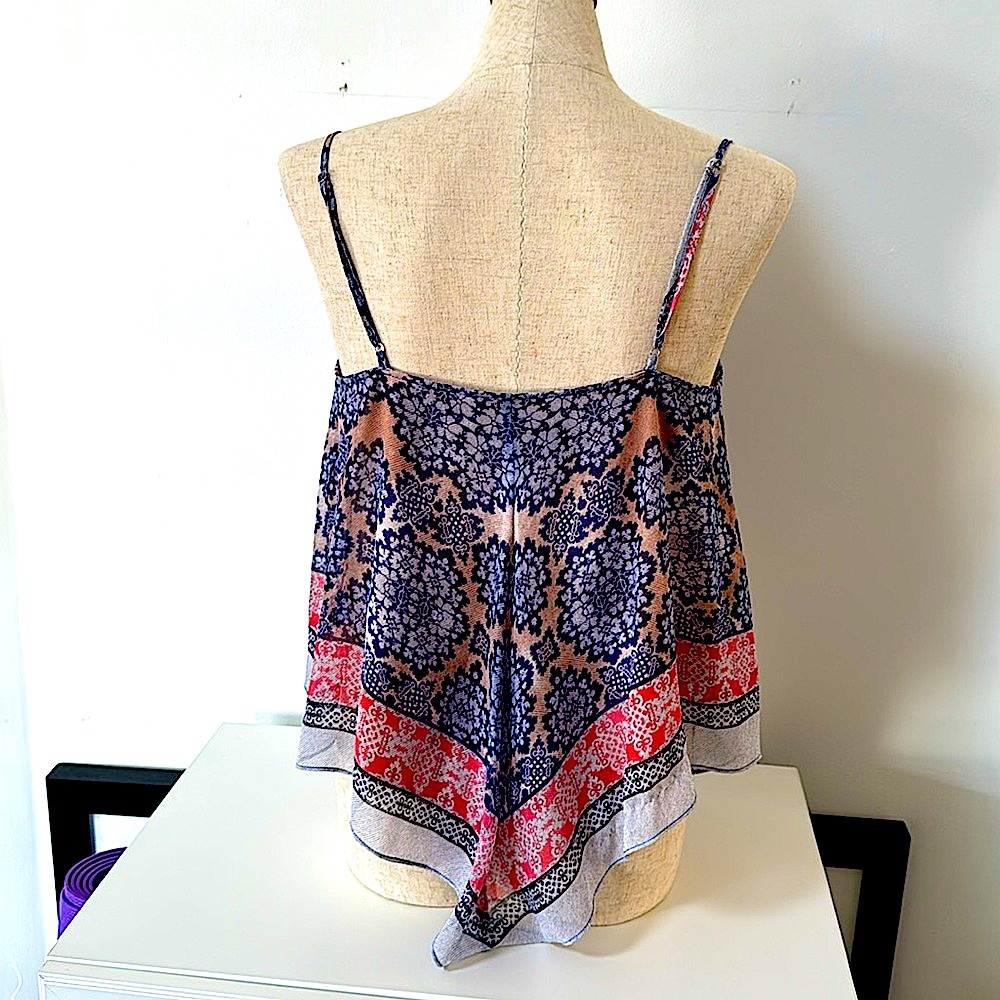 NWOT! BCBG MaxAzria Lined Handkerchief Style Top with Adjustable Straps XS - Picture 3 of 9
